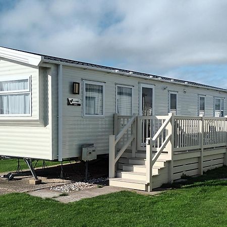 Brookside West Sands Holiday Park Seal Bay Селсі Екстер'єр фото