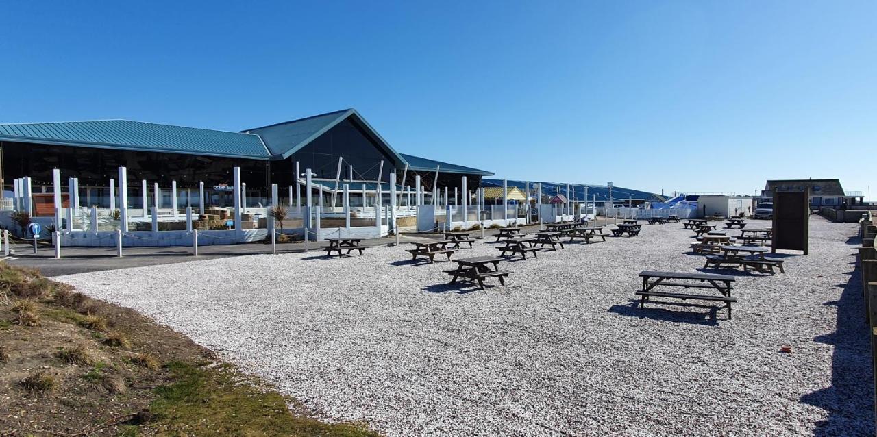 Brookside West Sands Holiday Park Seal Bay Селсі Екстер'єр фото